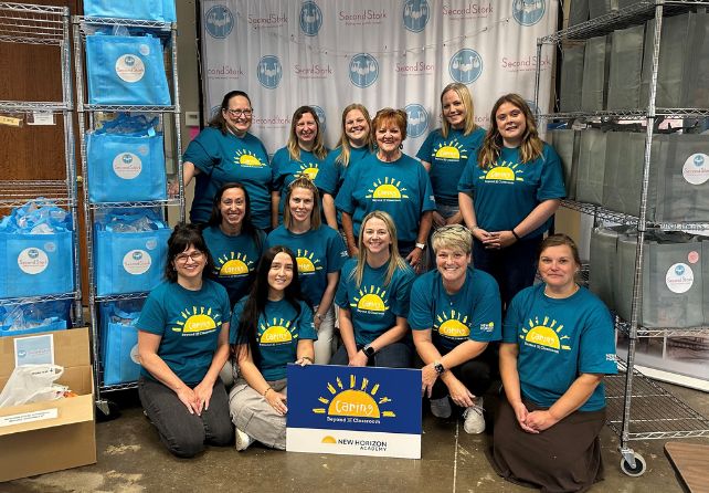http://New%20Horizon%20Academy%20education%20team%20volunteering%20at%20Second%20Stork%20for%20Caring%20Beyond%20the%20Classroom